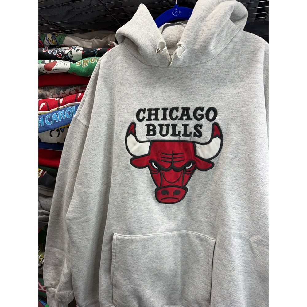 Vintage Nutmeg Mills Chicago Bulls Hoodie Mens XL Gray Embroidered 90s NBA USA
